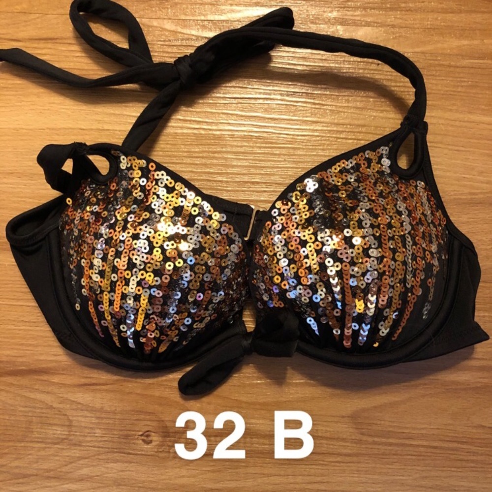 Victoria’s Secret swimsuit top